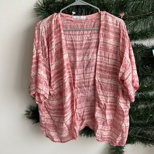 Short sleeve size small